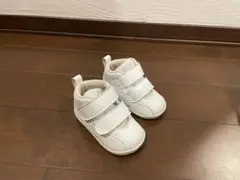 asicsスニーカー