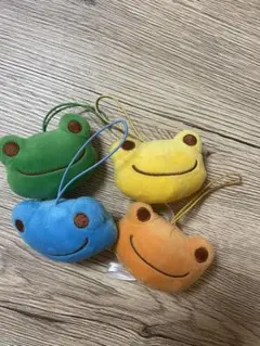 カエルのピクルス　ぬいぐるみ（4色）　４点