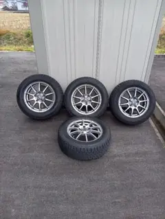 スタッドレスタイヤホイールセット195/65r15