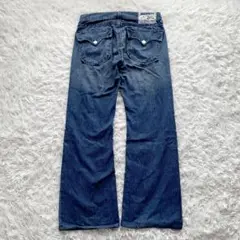 Item thumbnail for item d40528c0-6862-46af-86f7-1d6a17b1a31a