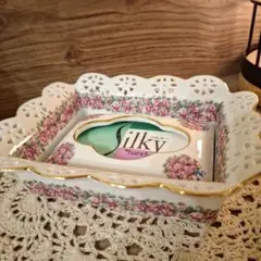 【未使用＊美品】レースのような陶器のティッシュケース②