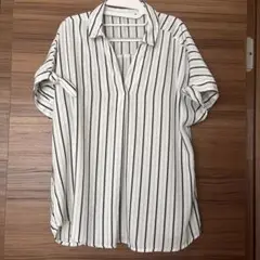 白黒ストライプ 半袖シャツ Mサイズ