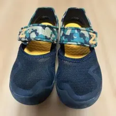 New Balance 迷彩デザイン サンダル　17.0センチ