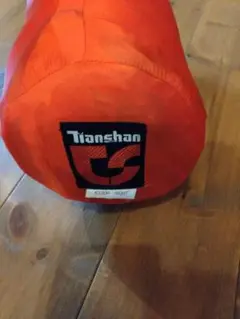 値下げしました　天山 Tianshan ダウンシュKS301 ライト 値下げしました 天山 Tianshan ダウンシュKS301 ライト 値下げ