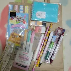 文房具の詰め合わせ