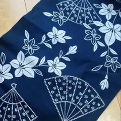 最終セール中✨紺色 花柄 扇子　浴衣反物 綿製