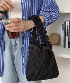 ディスコート フリル シャーリング バッグ ブラック