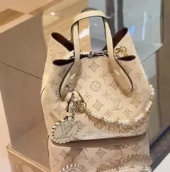 Louis Vuitton ショルダーバッグ アイボリー
