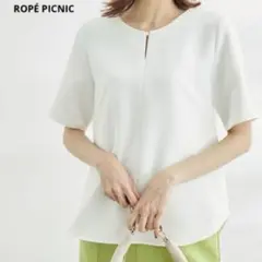 ROPÉ PICNIC フロントホックハーフスリーブブラウス