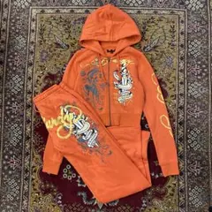 Item thumbnail for item f10a9e43-2569-45d1-b717-77b492099f80