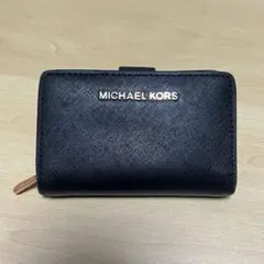 マイケルコース 二つ折り財布
