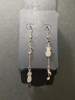 パイナップル 音符 チャーム フックピアス　WATWING 髙橋颯　イメージ