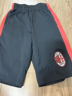 AC Milan 半ズボン 黒 赤　140