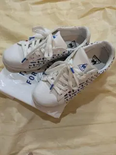 lecop sportif ホワイト/ブルー メッシュ柄 スニーカー