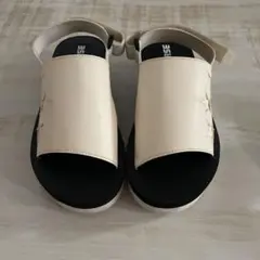 コンバース　厚底サンダル　22センチ