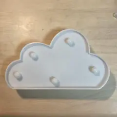 光る雲