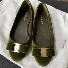 フェラガモ フラットシューズ