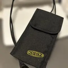 KEEN スマホショルダー