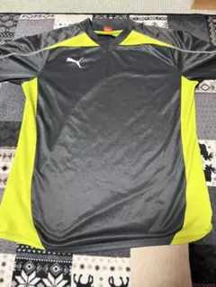 PUMA Vネックシャツ グレー/ライム