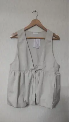 新品■バルーン裾リボン付きノーカラージレ　Mサイズ