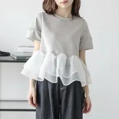 La-gemme シアーフリルティアードペプラムドッキングトップス グレー