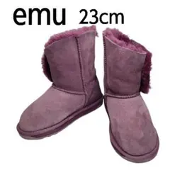 Item thumbnail for item 51b6835b-b4d3-46db-81fe-3948b23436f6