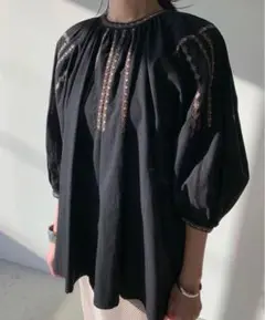 クラネ　VINTAGE FLOWER EMBROIDERY SHIRT　ブラック