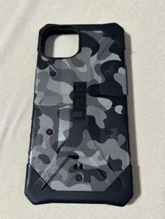 ※値下げ★送料込 【中古】UAG iPhone 13 ケース ミッドナイトカモ