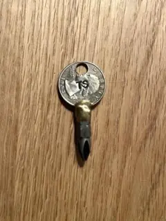 トム サックス　TOM SACHS Quarter Screw Necklace Tom Sachs Quarter Screw Necklace