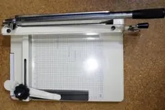 Item thumbnail for item 309920fa-413b-4981-a592-fcdf0575d62d