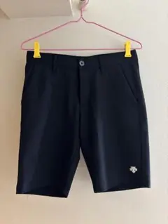 DESCENTE GOLF 黒 ショートパンツ Sサイズ