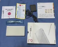 DSライト ホワイト(箱付き)