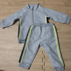 こども服ジャージセットアップ