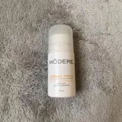 モデーア　バブルバス500mL×1個と ハーバルフレッシュ50ml×2個のセット Amazon | MODERE(モデーア) モデーア バブルバス 350mL×2本