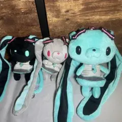 汎用うさぎ×初音ミク　パスケース2個セット 2025年最新】汎用うさぎ パスケースの人気アイテム - メルカリ