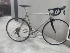 calamita dueロードバイク 27インチ52サイズSHIMANO18段 calamita（カラミータ）のロードバイク、DUE（デュエ） - 自転車