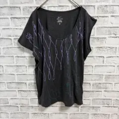 ☆ナイキ　スポーツウェア　ドライフィット　アシンメトリー　ドライシャツ　M