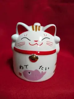 招き猫　縁起物　両手上げ　マグカップ