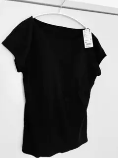 UNIQLO Tシャツ　黒