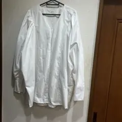 アーバンリサーチ　ホワイト Vネック パフスリーブ シャツ