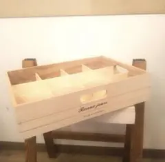 新品 仕切り付き 木のボックス