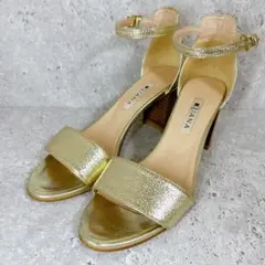 【限定価格】【美品】DIANA アンクルストラップ サンダル 23.5 ゴールド