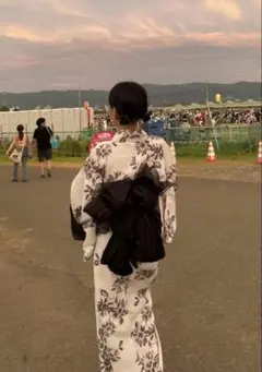 Item thumbnail for item 11c56e92-ef6a-410e-b5d8-af7f34af8363