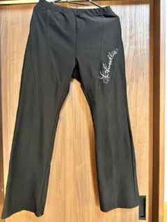 Chacott ブラックフレアパンツ M(AB)