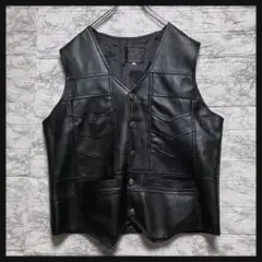 人気サイズ　ベスト　ブラック　Vネック　合成皮革　黒　内ポケット　V模様　XL