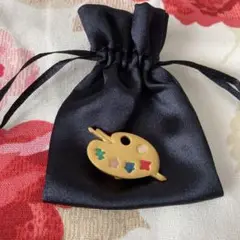 ブローチ　絵の具パレット