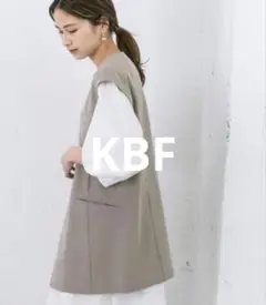 KBF ラウンドノーカラージレ グレージュ