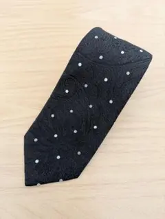 【新品同様】D'URBAN シャドー柄にドット ネクタイ