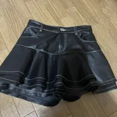 Darich フリルレザーショートパンツ
