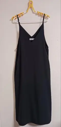 黒のノースリーブロングフレアワンピース